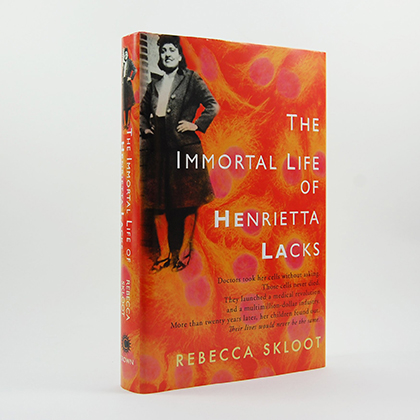 Book cover of "The Immortal Life of Henrietta Lacks."