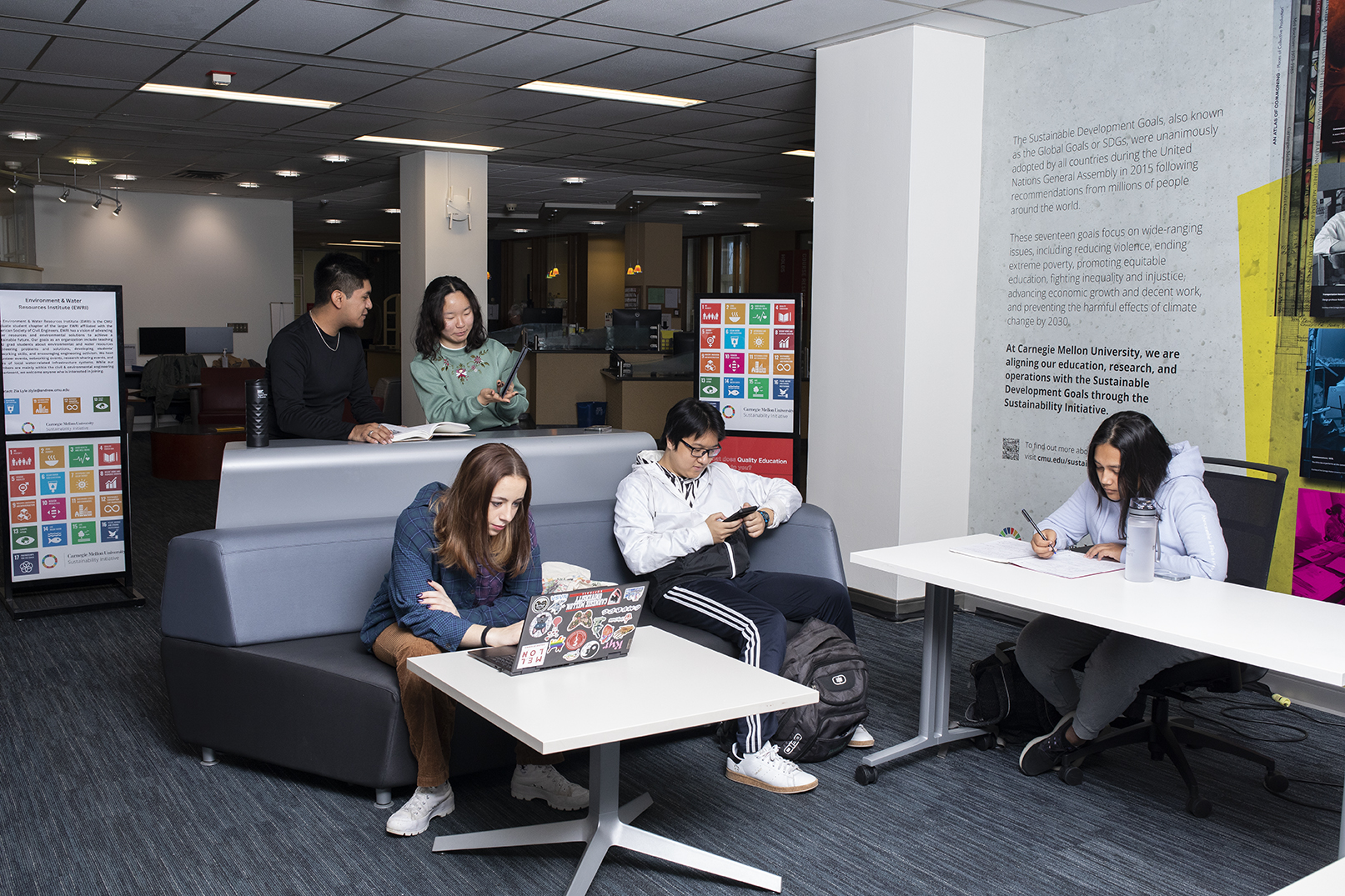 Feature image: Centrally located in Hunt Library, the Sustainability Studio is a first-of-its-kind space that unites the university to further our commitment to sustainability.