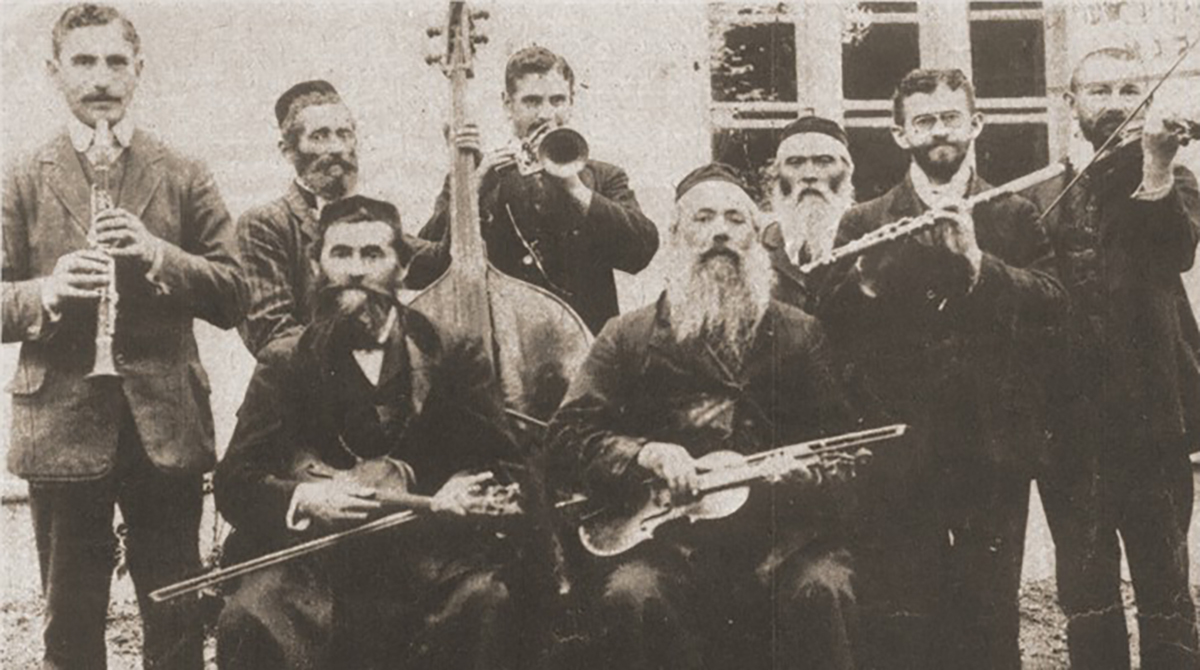 Jewish musicians of Rohatyn (West Ukraine), ca. 1920. Public domain.