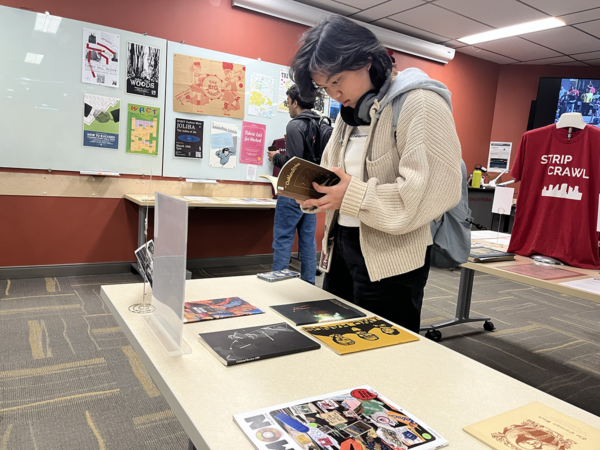 The event featured several copies of the CMU literary arts journal “The Oakland Review,” which visitors were welcome to pick up and flip through.